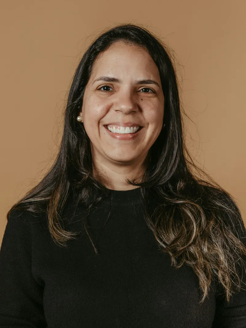 img-team-7 img-team-7